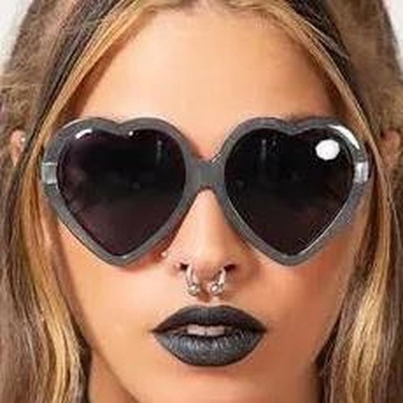 Killstar Accessories - Killstar disco enfer heart shaped glasses gray brand new